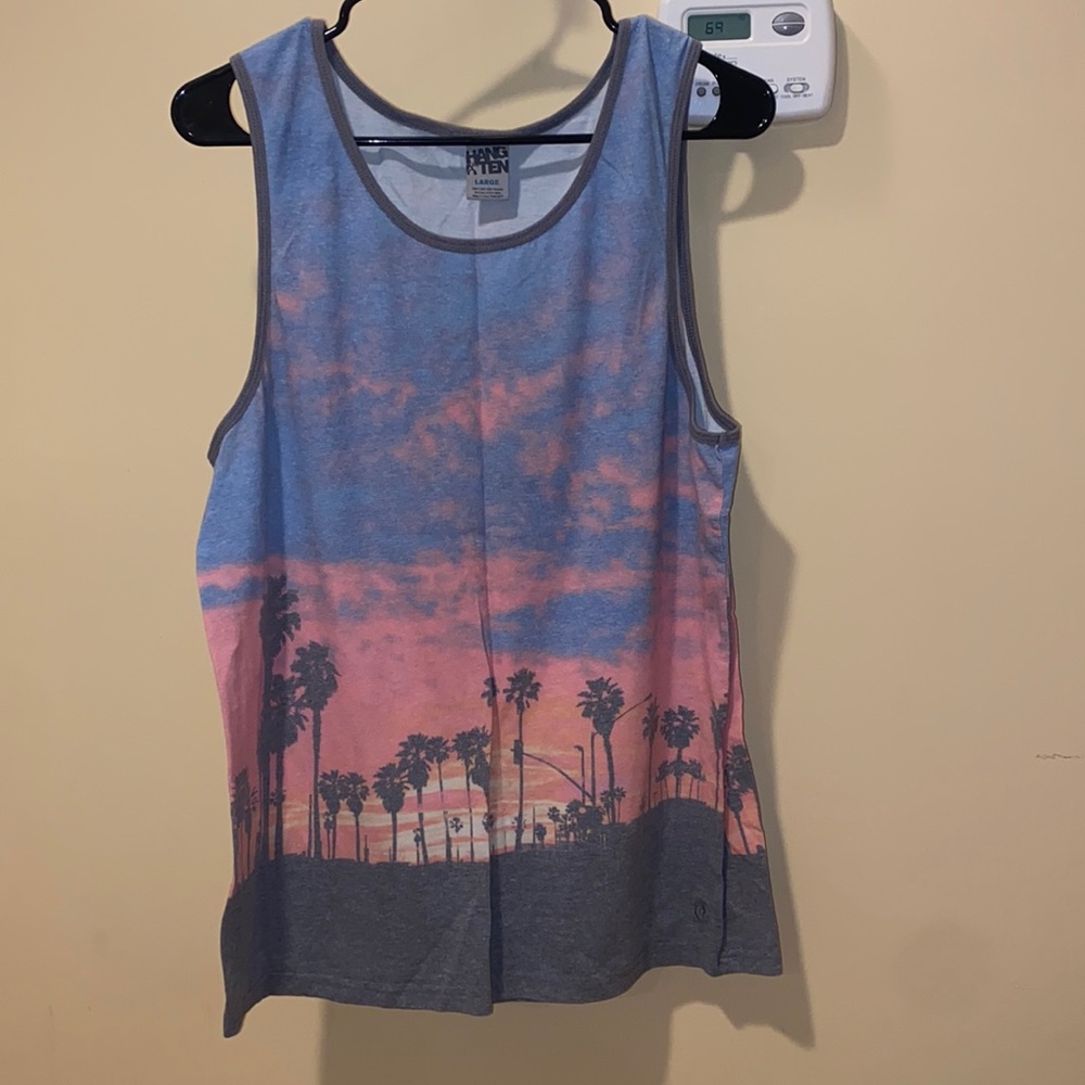 Men’s Crew neck style tank top